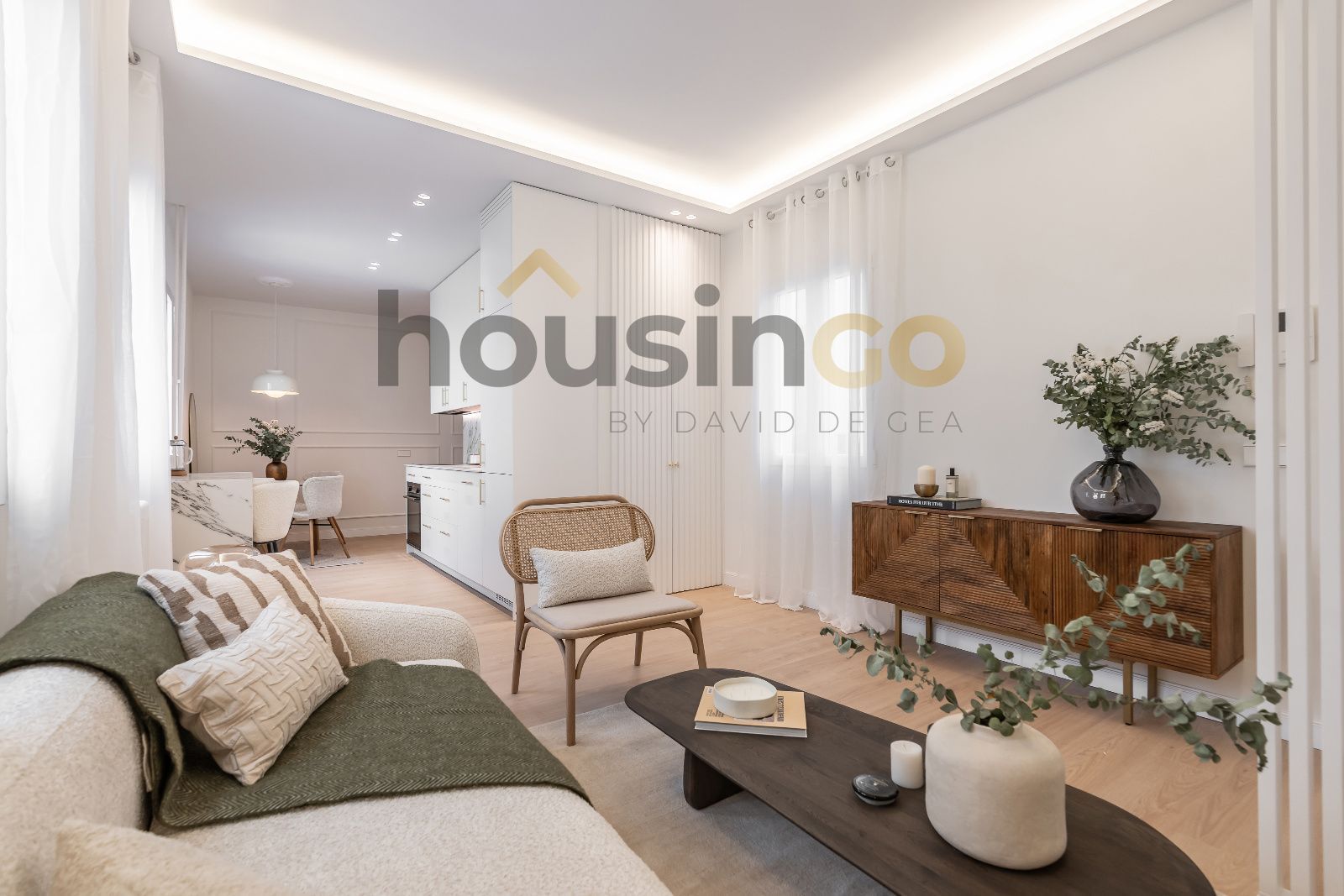 Sala d'estar de Pis en venda en  Madrid Capital amb Aire condicionat, Calefacció i Parquet