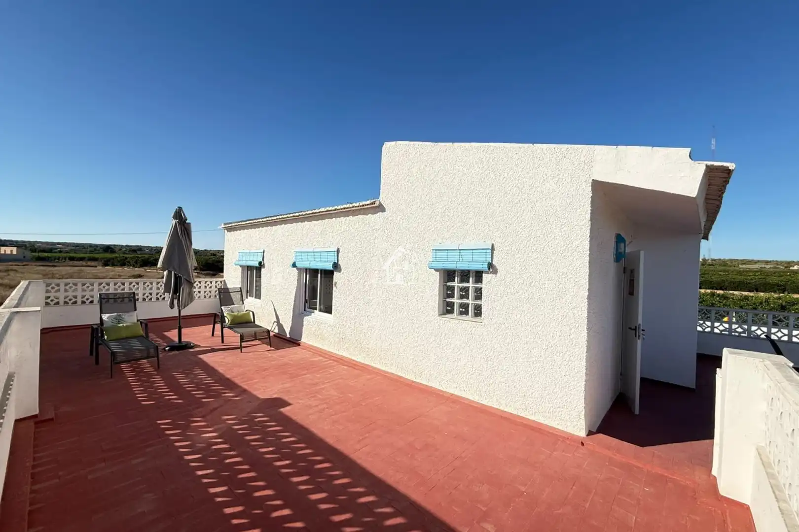 Apartamento con terraza en alquiler en El Raso, imagen 19