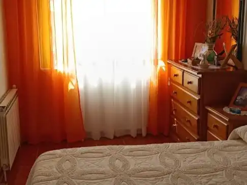 Dormitori de Casa o xalet en venda en Cardiel de los Montes amb Aire condicionat, Terrassa i Piscina