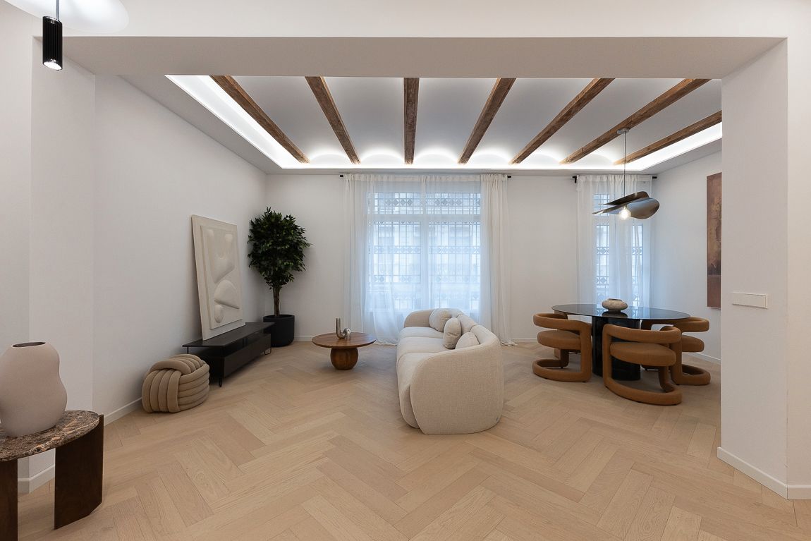 Living room of Flat for sale in  Valencia Capital  with Air Conditioner, Heating and Parquet flooring