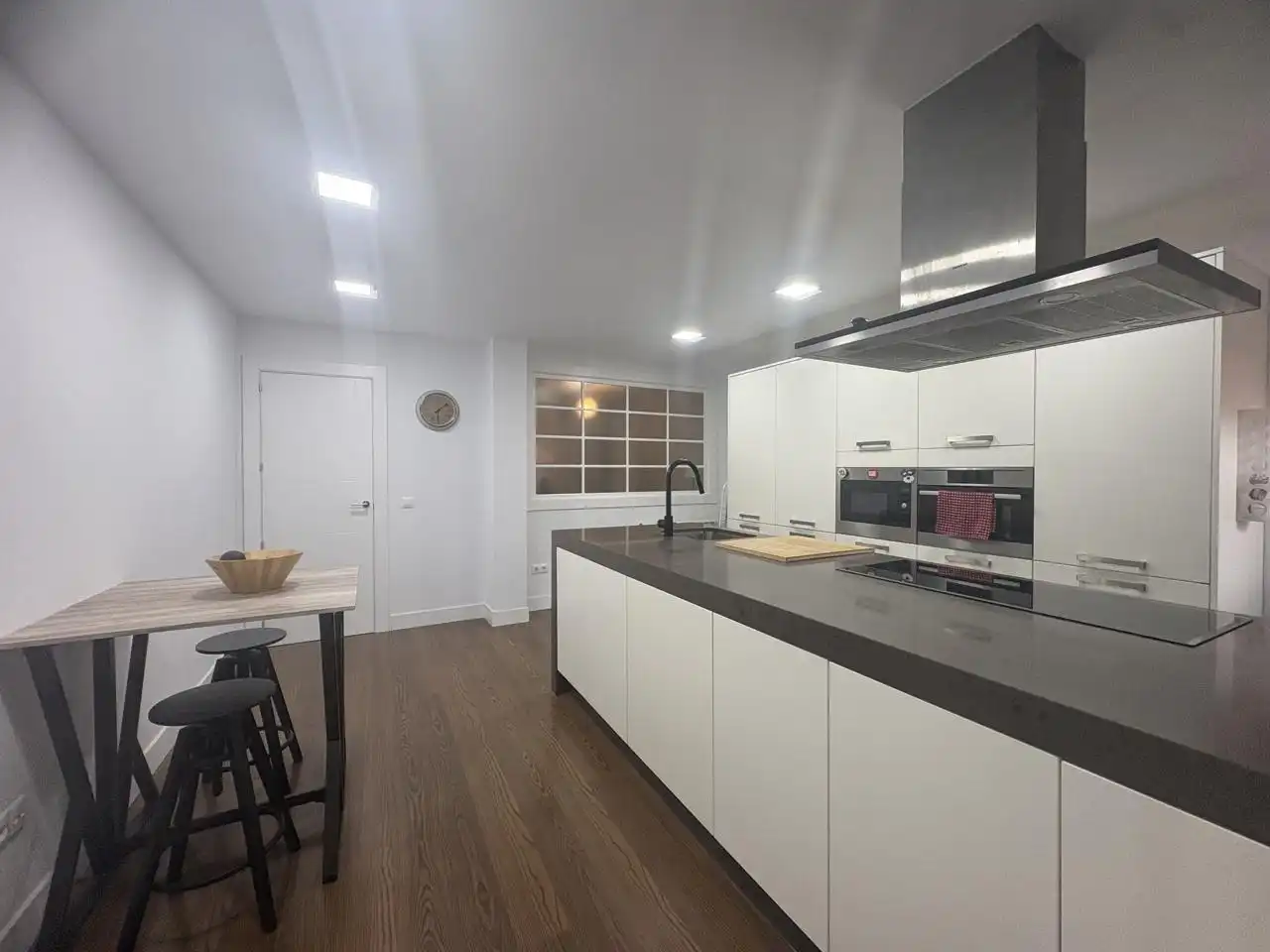 Cocina de Dúplex de alquiler en Alcalá de Henares con Calefacción, Terraza y Trastero