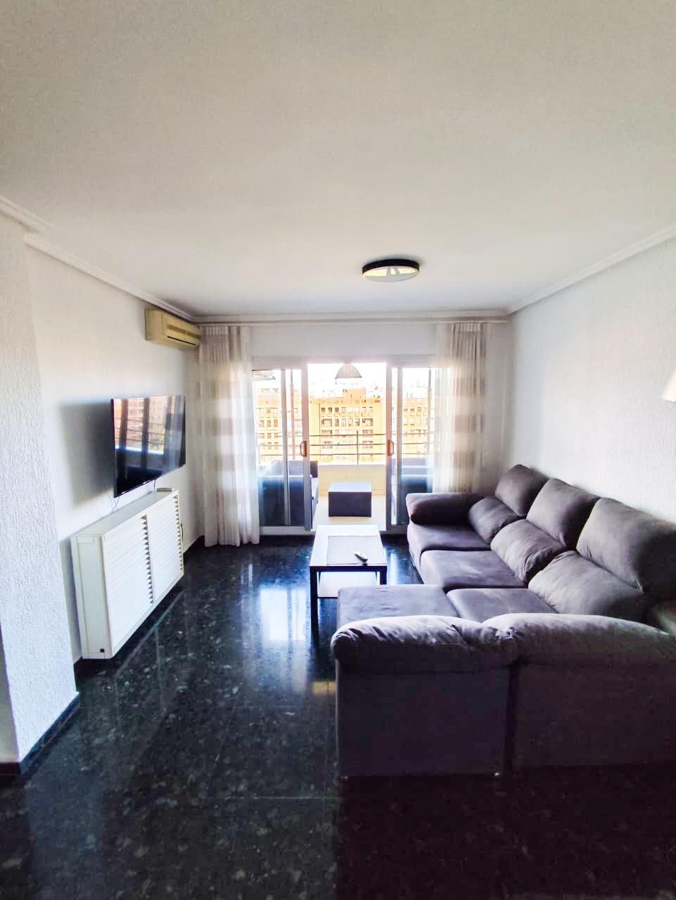 Living room of Flat to rent in  Valencia Capital  with Air Conditioner, Heating and Terrace
