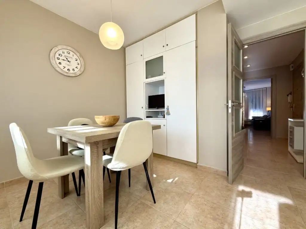 Esszimmer von Wohnung zum Verkauf in Benicasim / Benicàssim mit Ofen und Mikrowelle