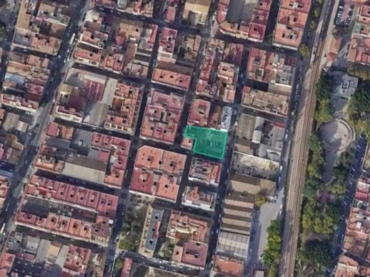 Terreny residencial en venda a Benetússer