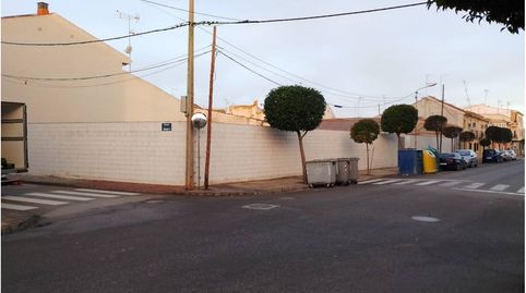 Impresionante solar en una de las calles mas transitadas con fachada a dos calles.