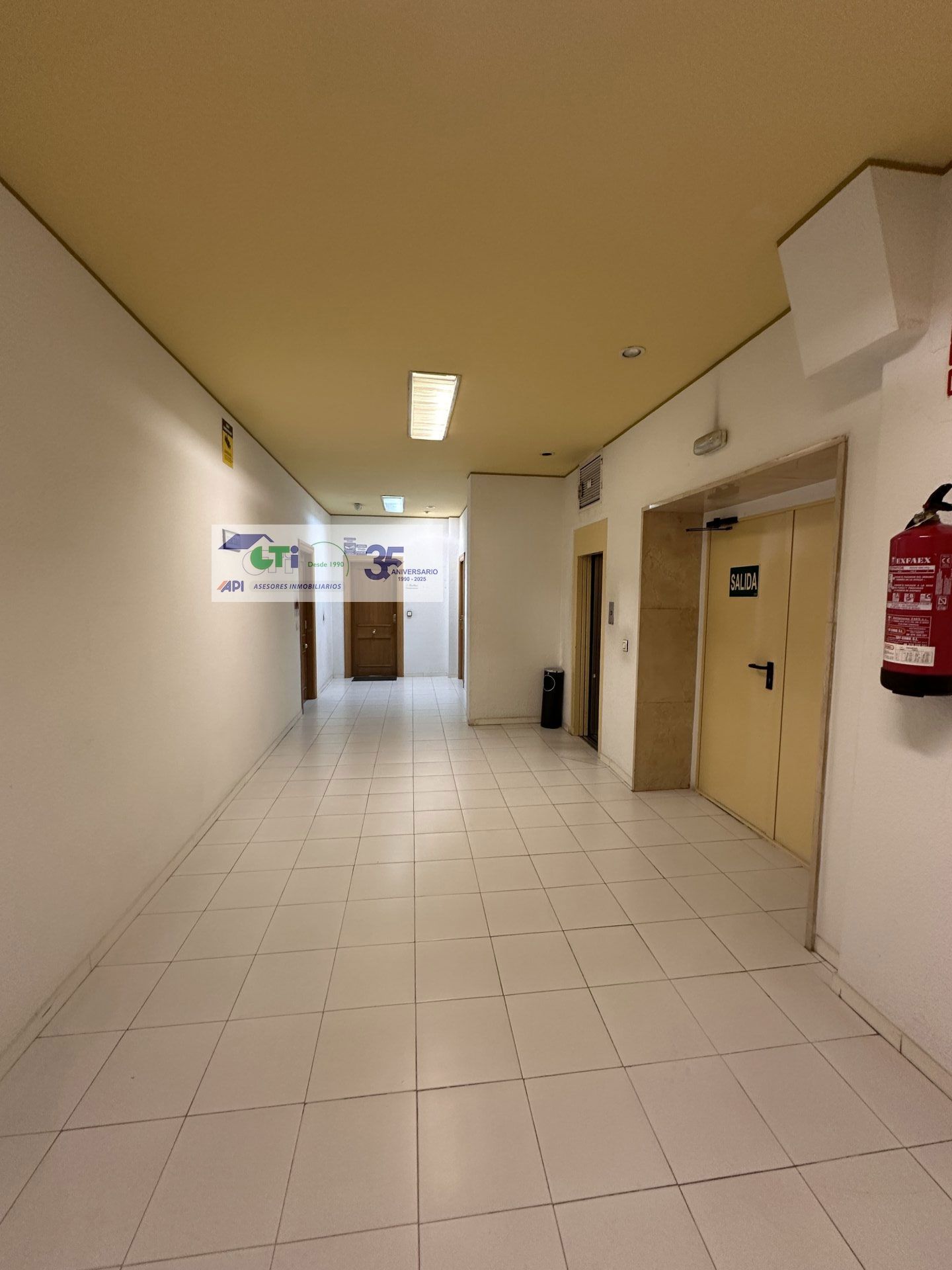 Office for sale in  Zaragoza Capital