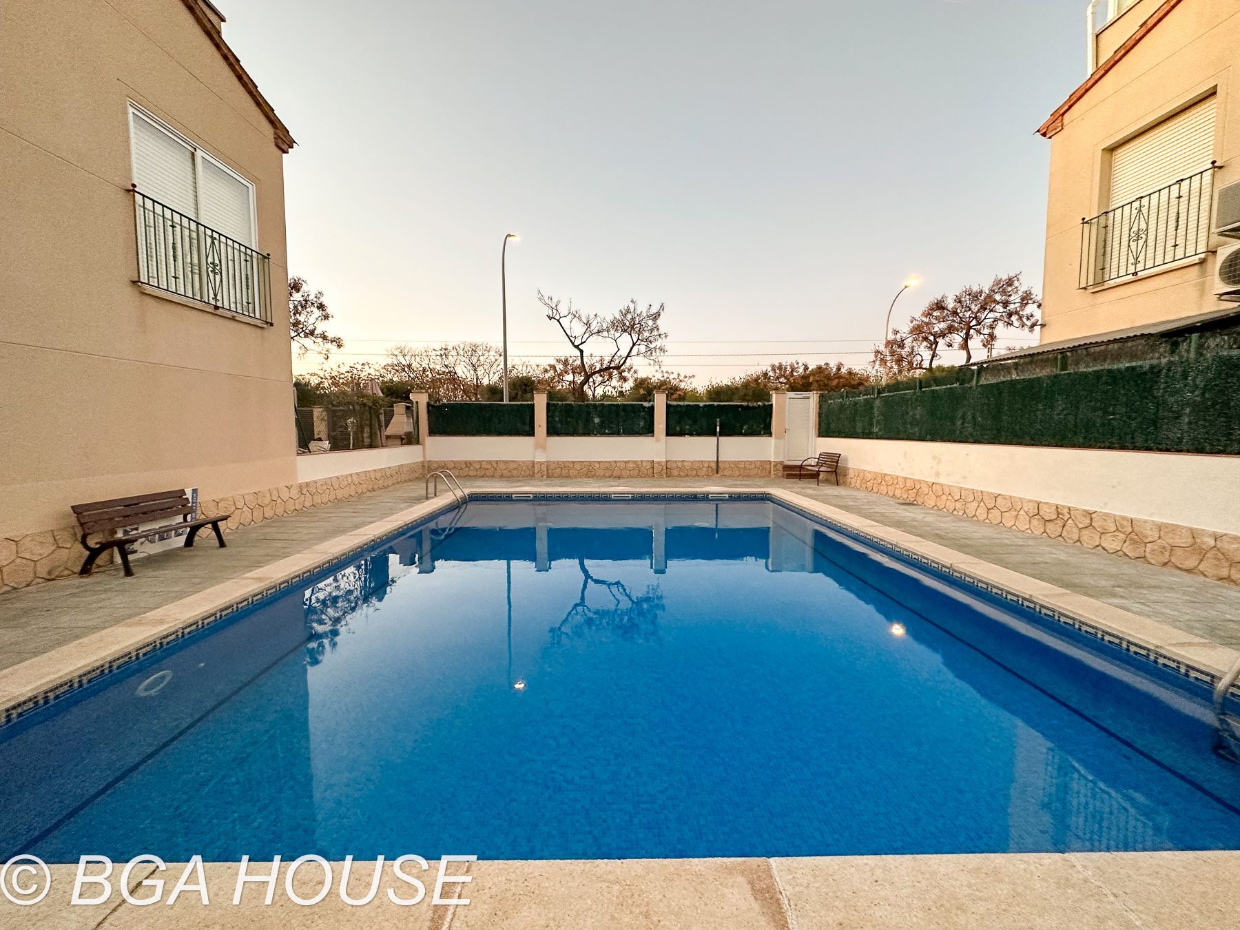 Swimming pool of Single-family semi-detached for sale in Cambrils  with Heating, Terrace and Furnished