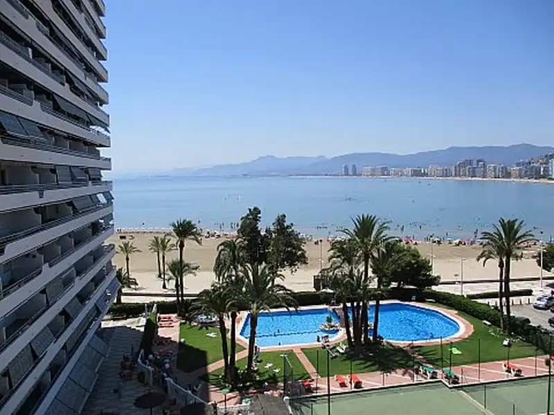 Habitación de Apartamento en venta en Cullera con Terraza, Amueblado y Horno