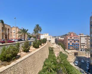 Vista exterior de Pis en venda en Alicante / Alacant amb Aire condicionat, Balcó i Domòtica
