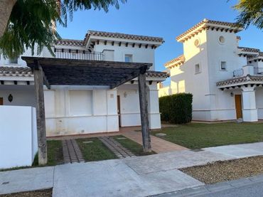 Xalet amb jardí en venda a Calle Cornejo 90