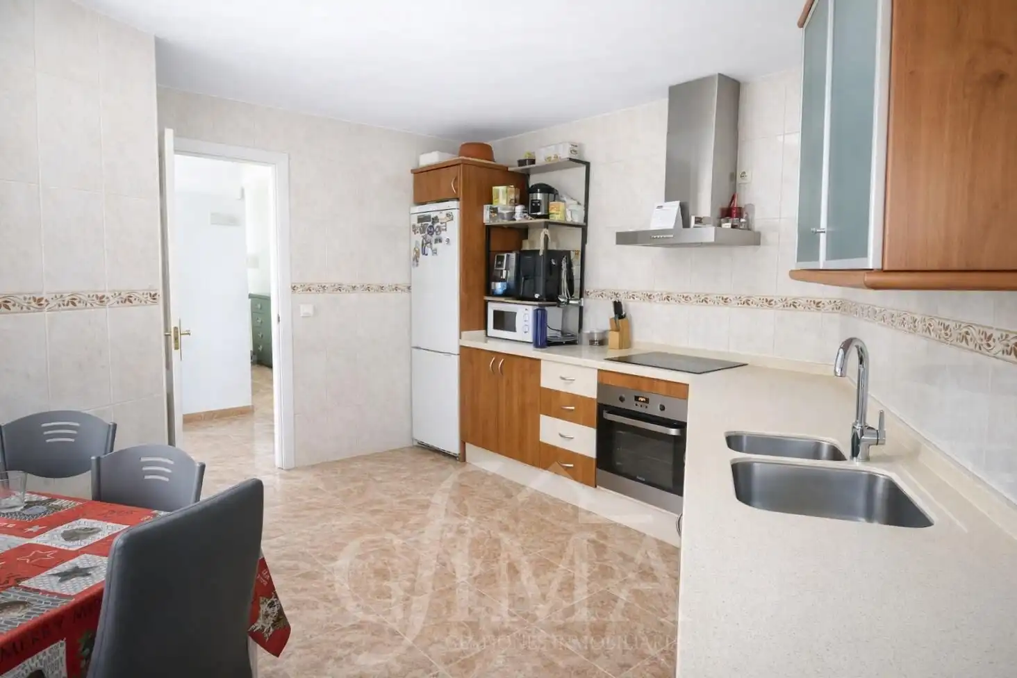Cuina de Casa o xalet en venda en Tomelloso amb Aire condicionat, Calefacció i Terrassa
