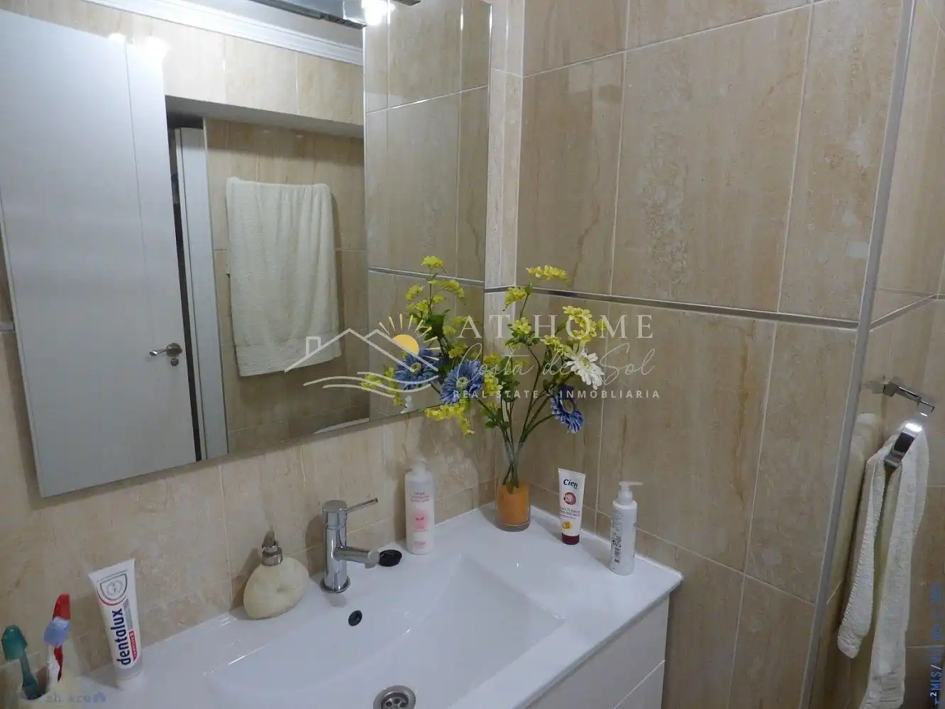 Baño de Casa o chalet en venta en Nerja con Aire acondicionado, Calefacción y Jardín privado