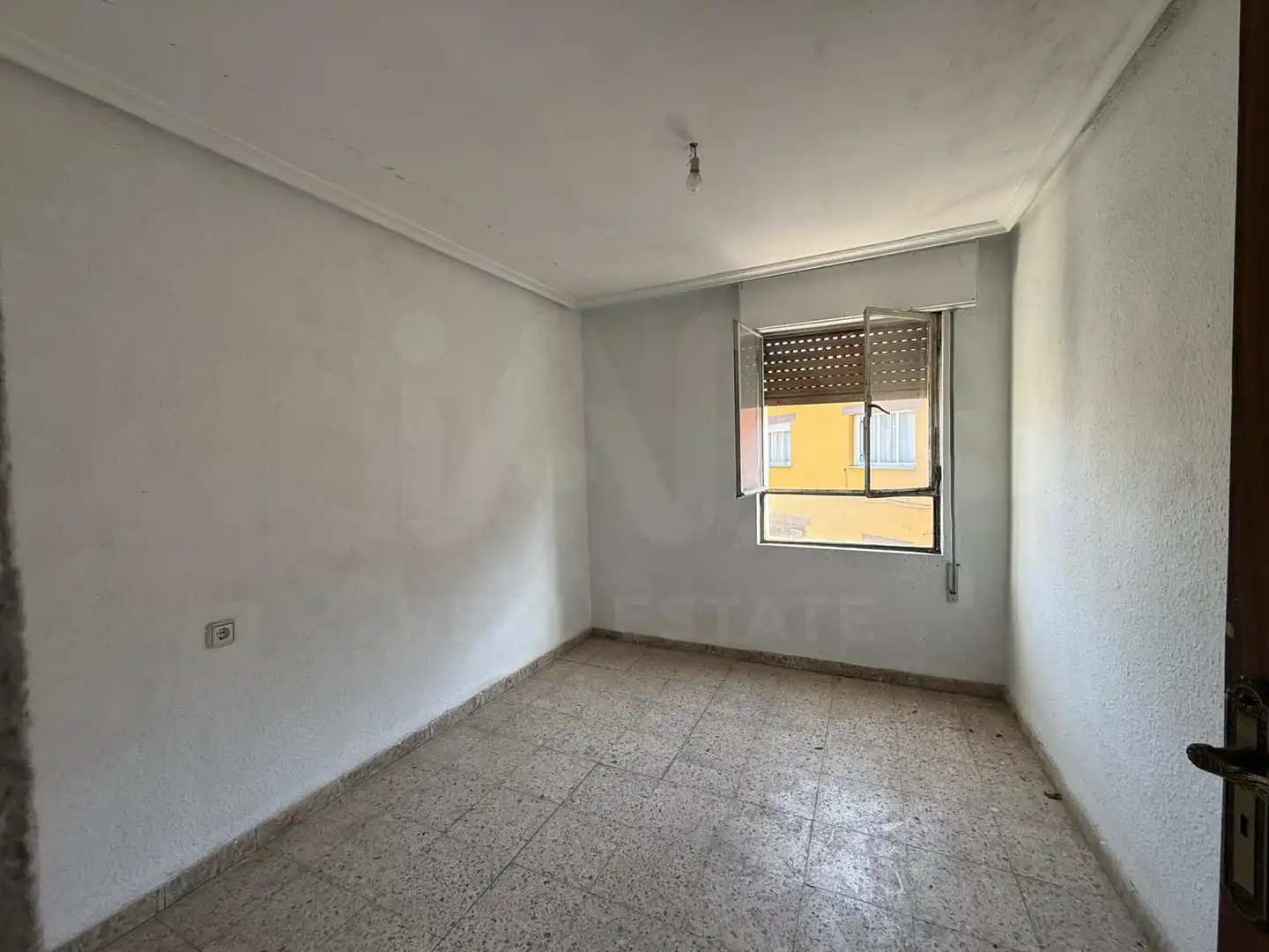 Bedroom of Country homes for sale in Onzonilla