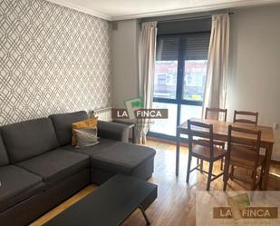 Living room of Flat for sale in Oviedo   with Heating and Furnished