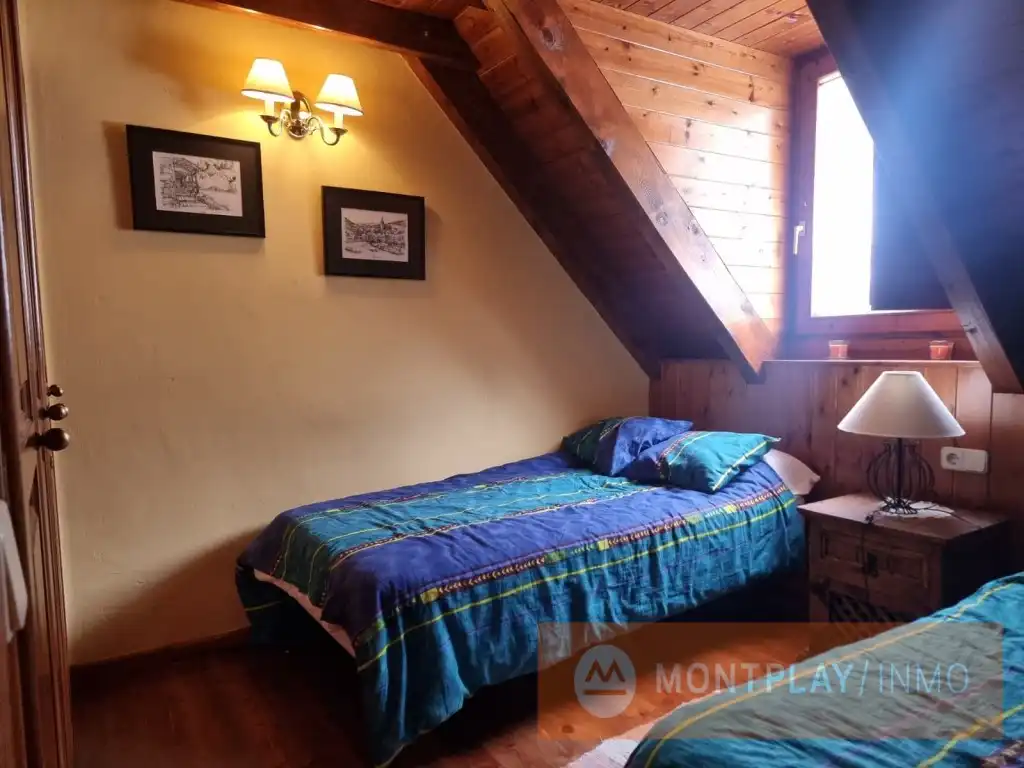 Bedroom of Detached homes for sale in Naut Aran