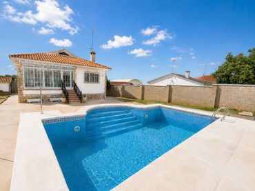 Xalet amb piscina en venda a Pezuela de las Torres