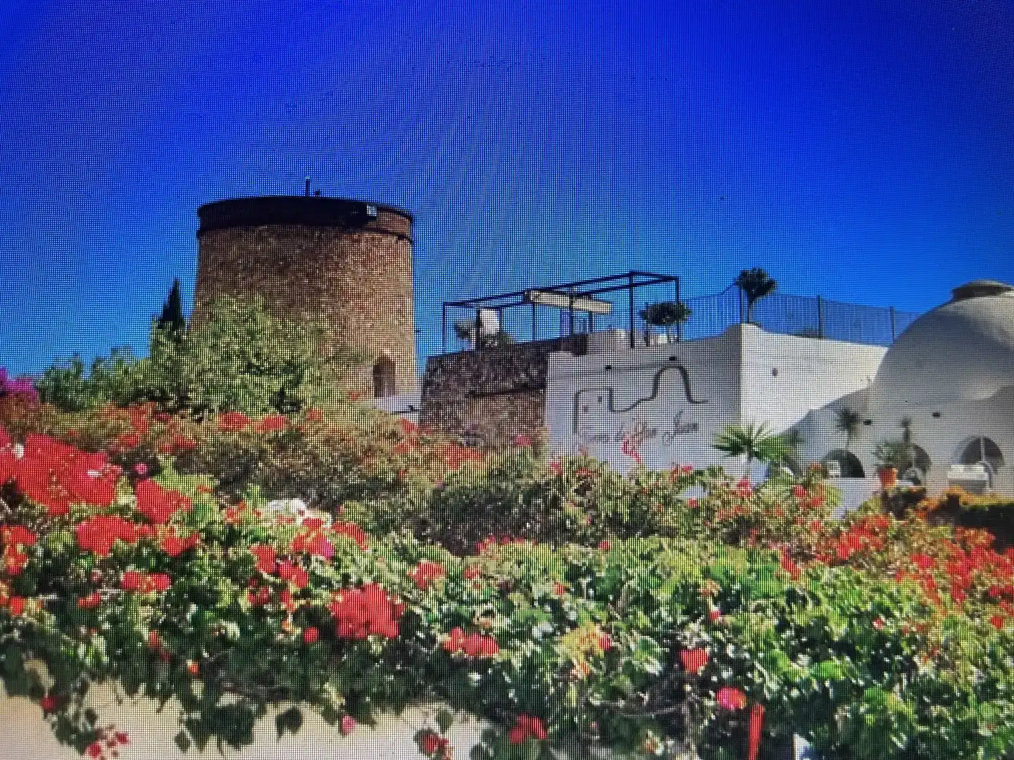 Vista exterior de Piso en venta en Nerja con Aire acondicionado, Jardín privado y Piscina