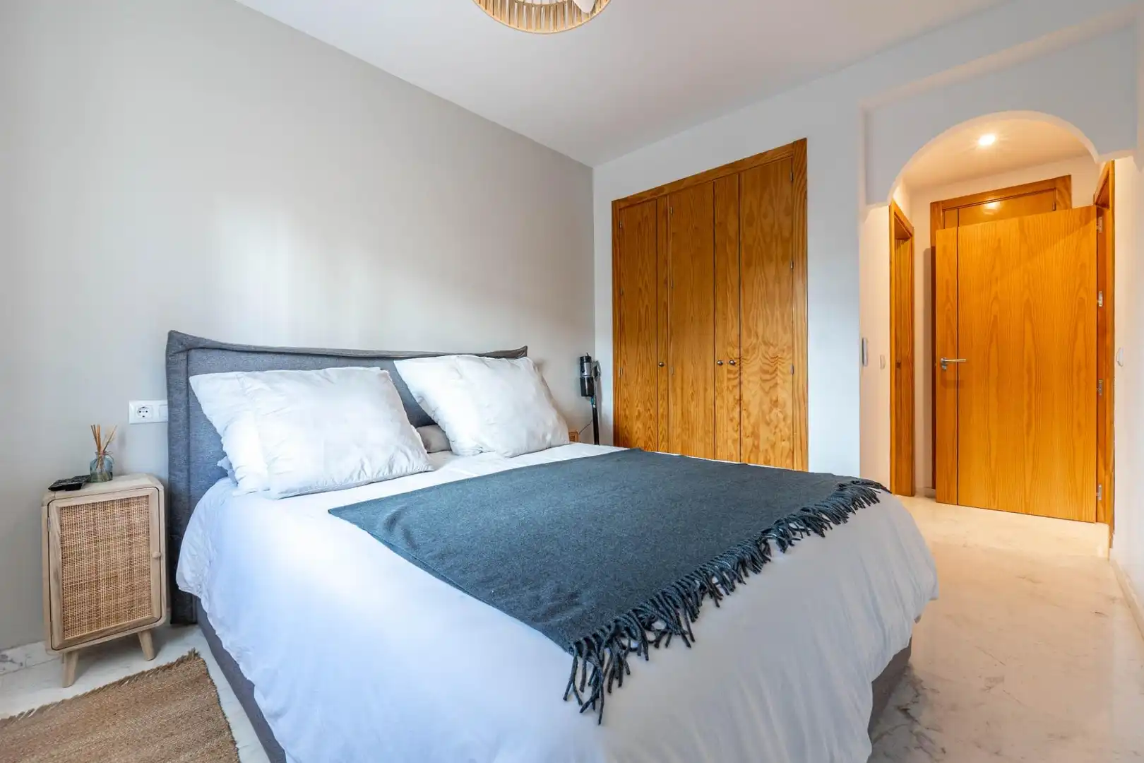 Habitación de Apartamento en venta en Almuñécar con Jardín privado, Terraza y Piscina comunitaria