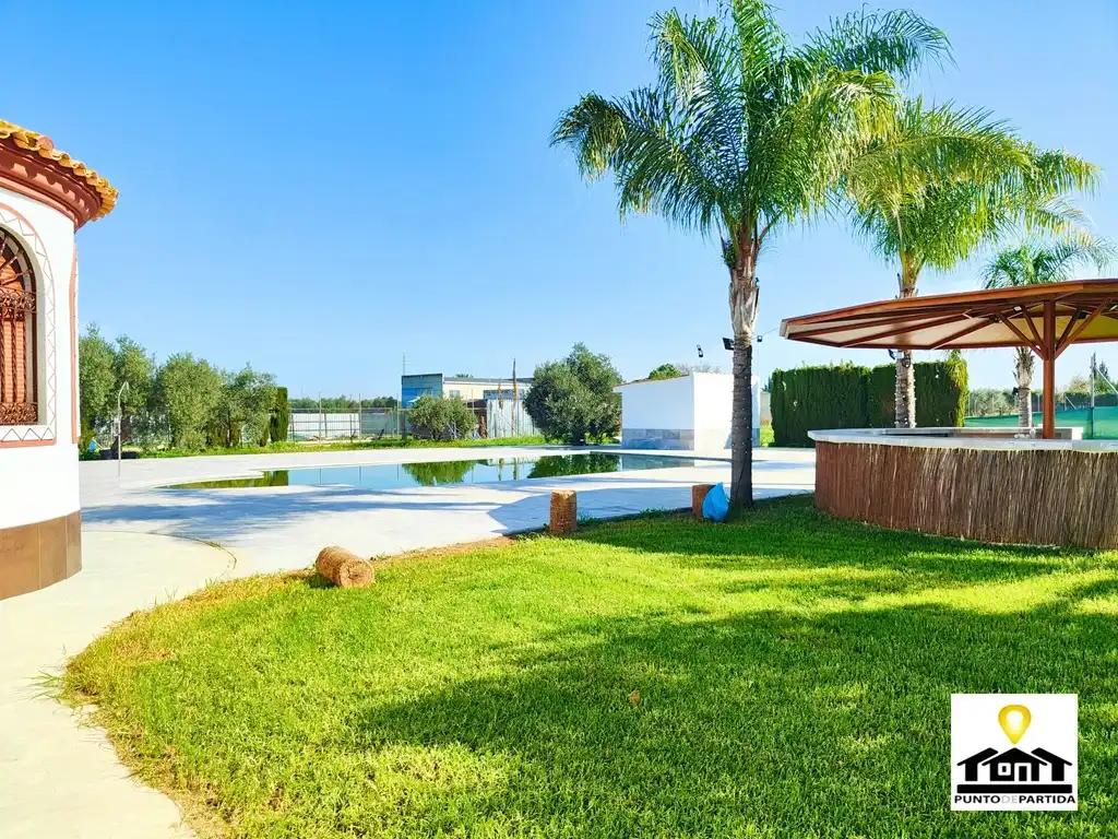 Schwimmbecken von Country house zum Verkauf in Utrera mit Klimaanlage, Heizung und Privatgarten
