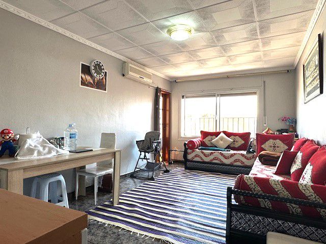 Sala de estar de Piso en venta en Sant Boi de Llobregat con Aire acondicionado, Calefacción y Terraza