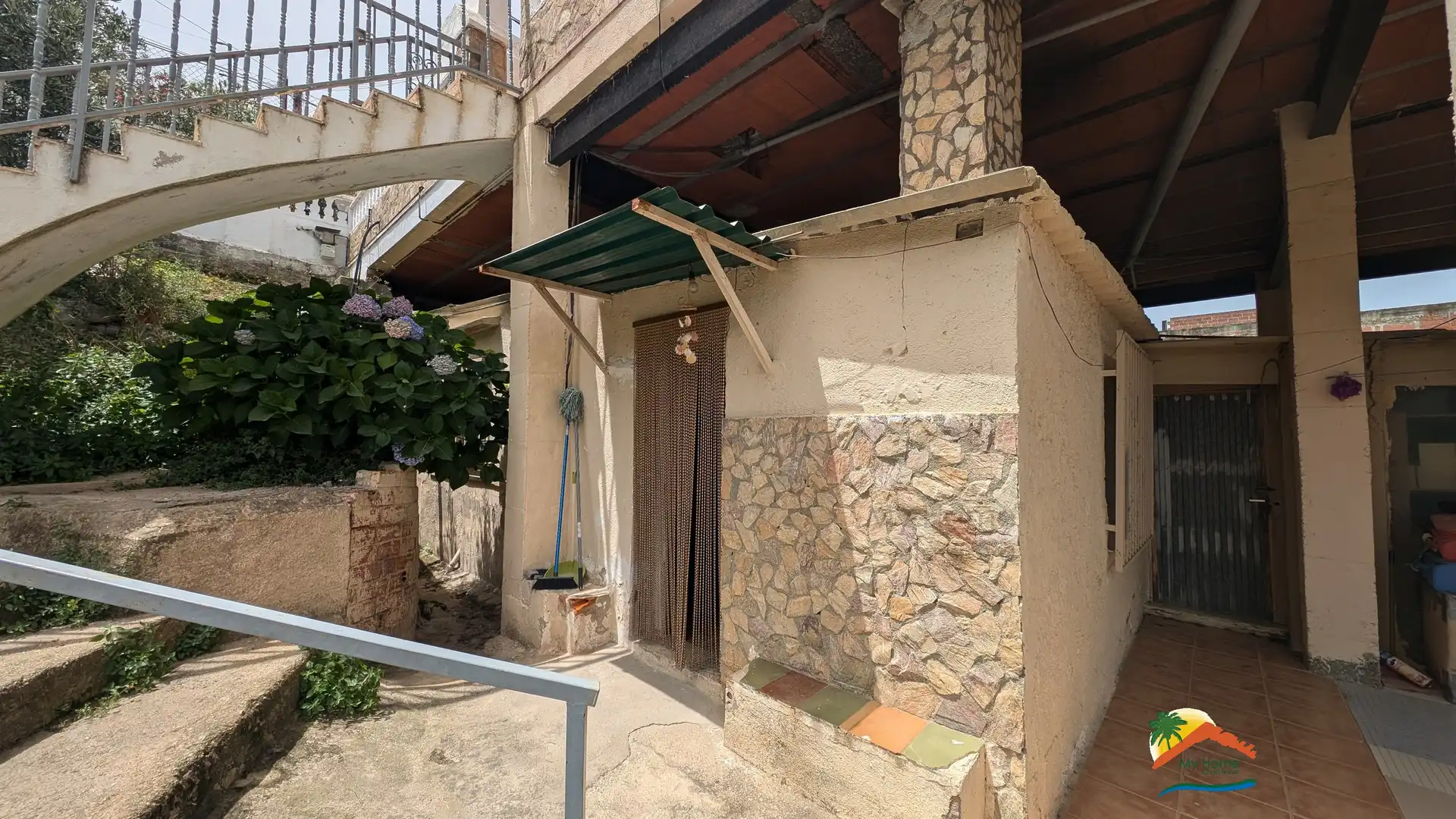 Haus mit Pool zum Verkauf in Montbarbat, imagen 17