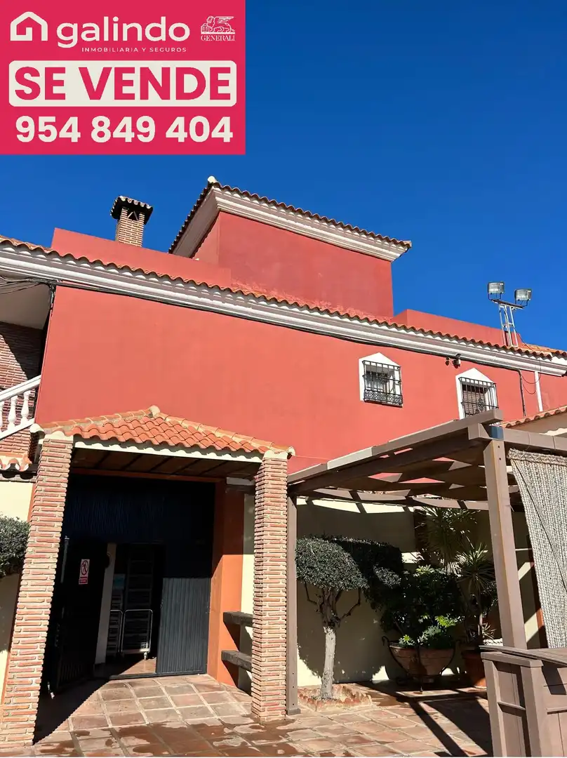 Exterior view of Houses for sale in Málaga  with Swimming Pool and Community pool