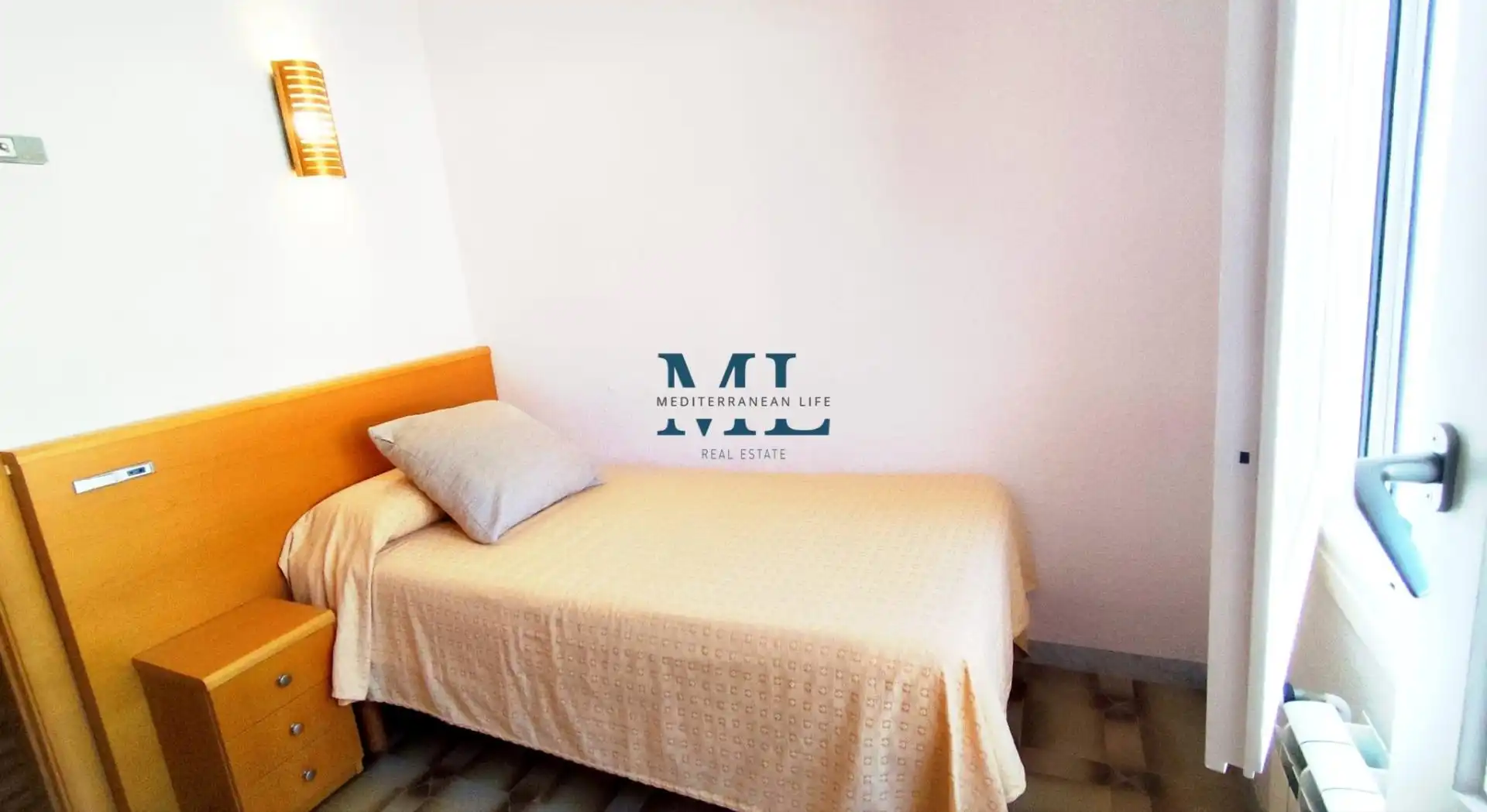 Bedroom of Houses for sale in Roda de Berà  with Heating and Swimming Pool