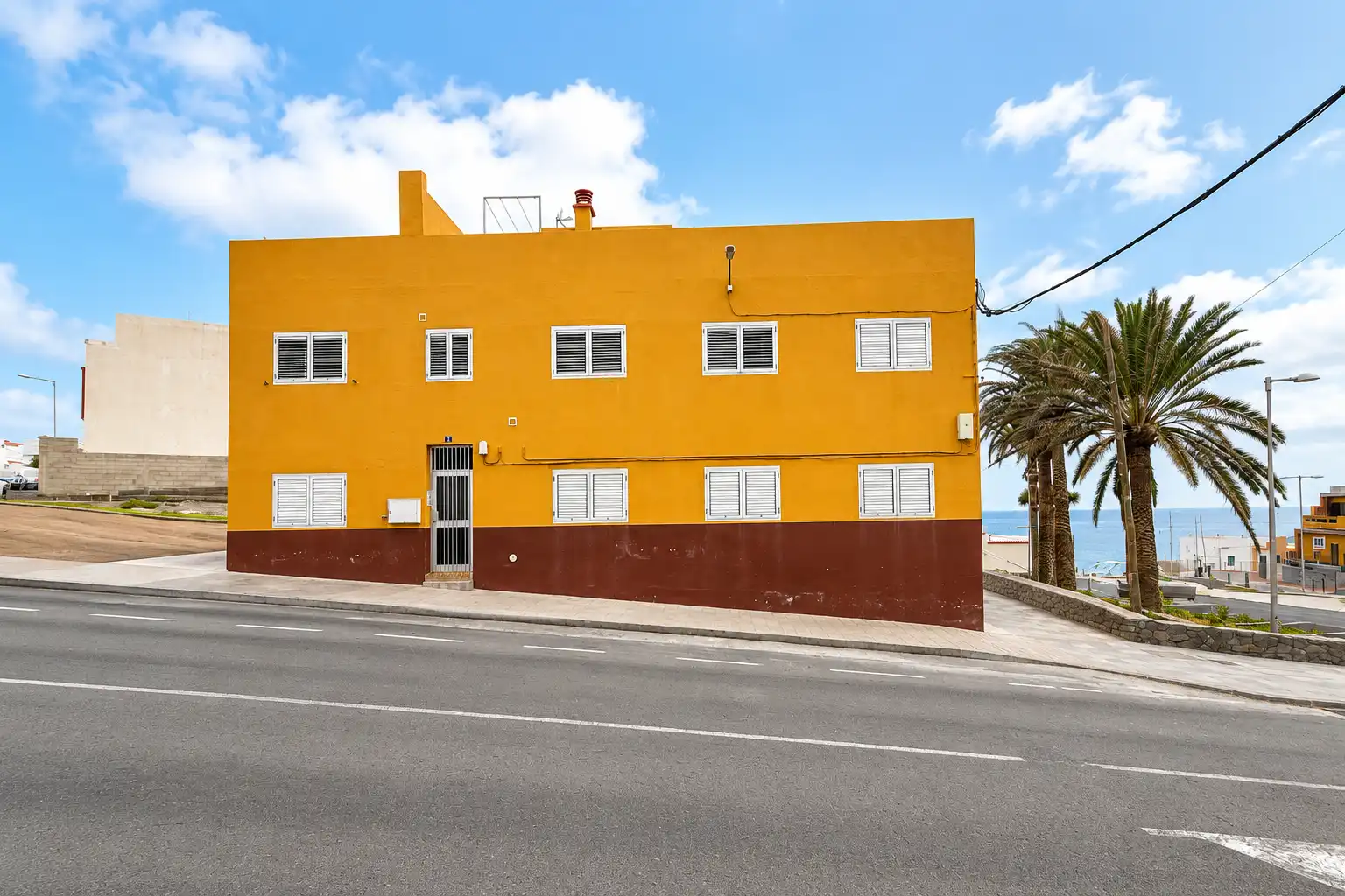Vista exterior de Piso en venta en Gáldar