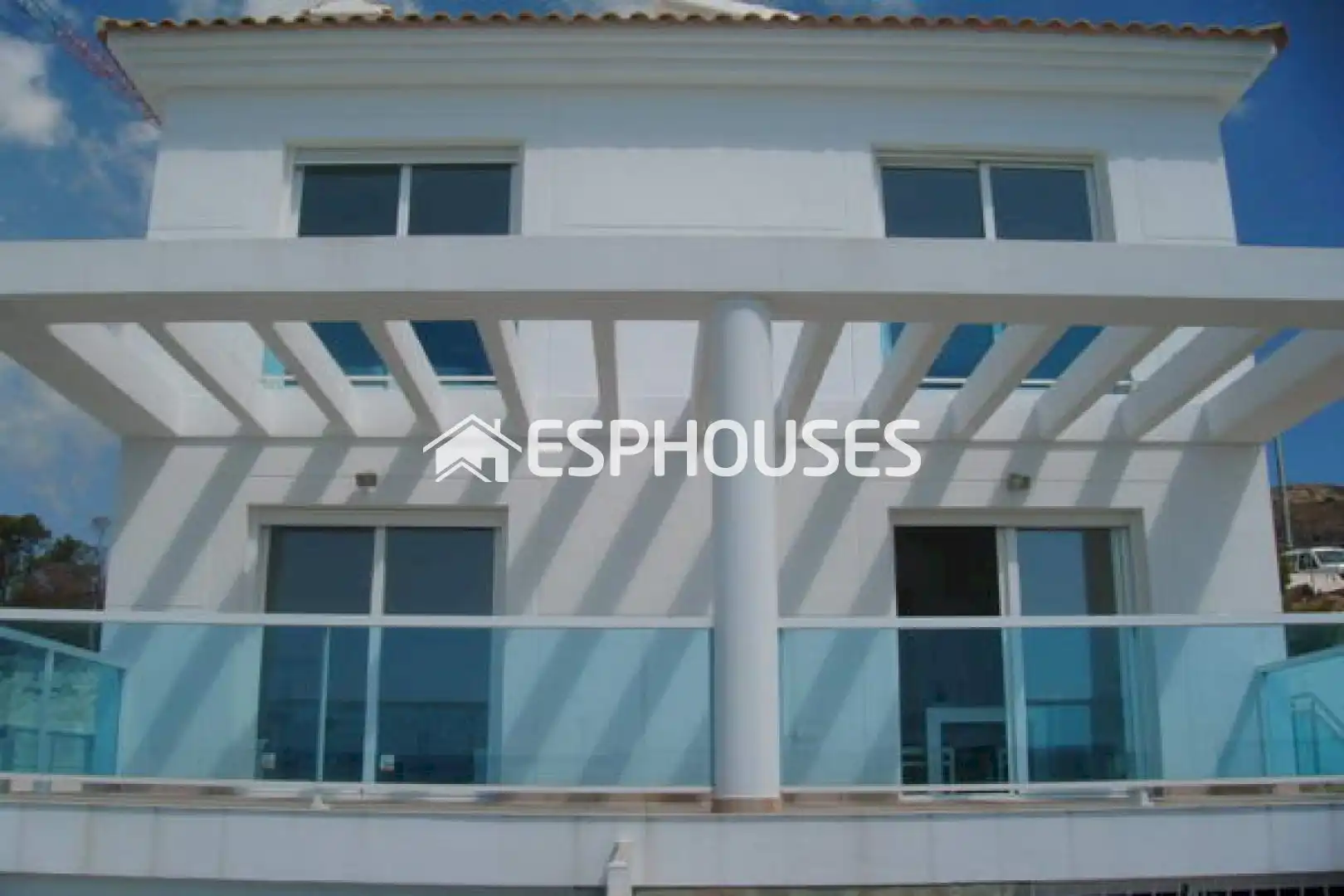 Detached house with pool for sale in Balcón de Finestrat - Terra Marina