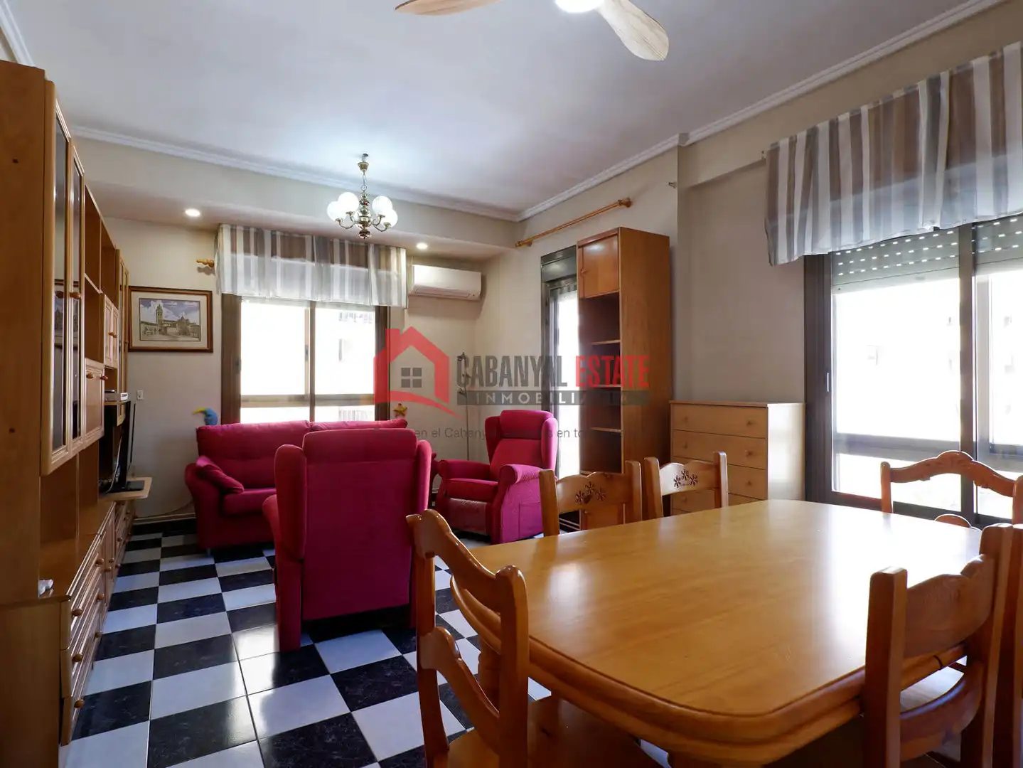 Vista exterior de Apartament de lloguer en Valencia amb Aire condicionat, Moblat i Balcó
