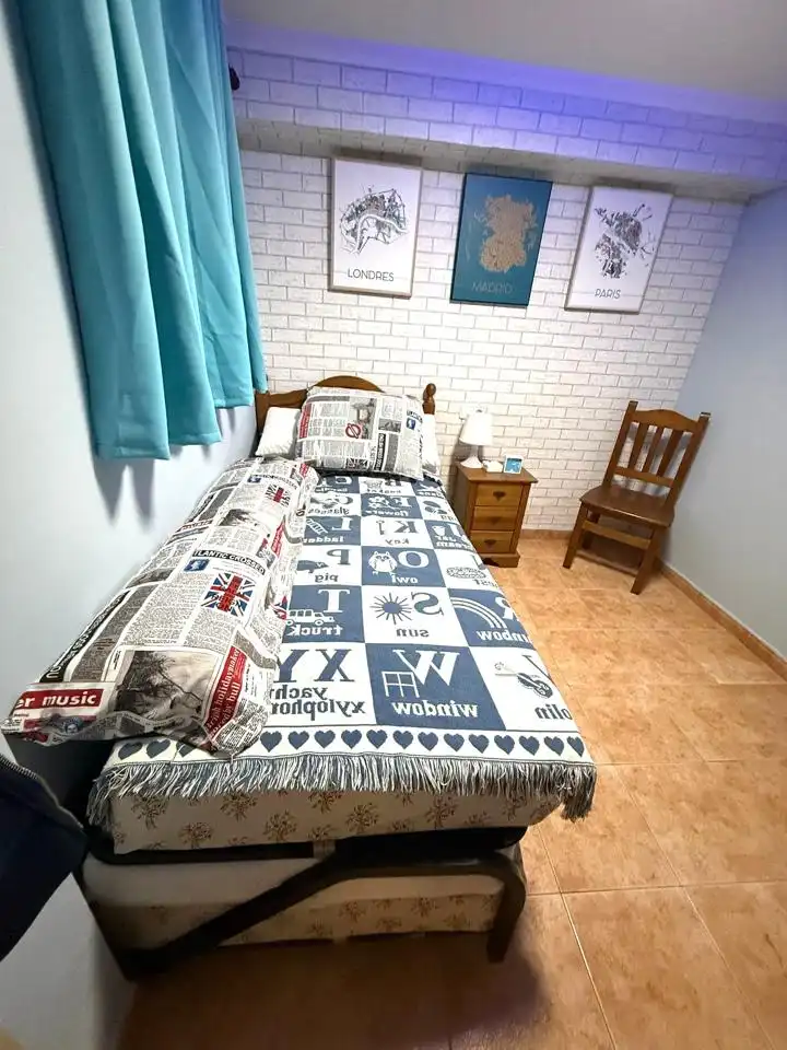 Habitación de Planta baja en venta en Oliva con Terraza