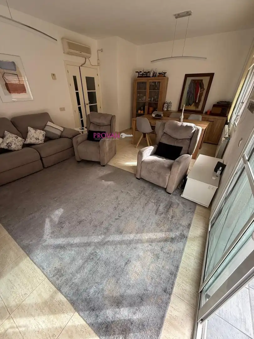 Casa adosada en venta en Ensanche