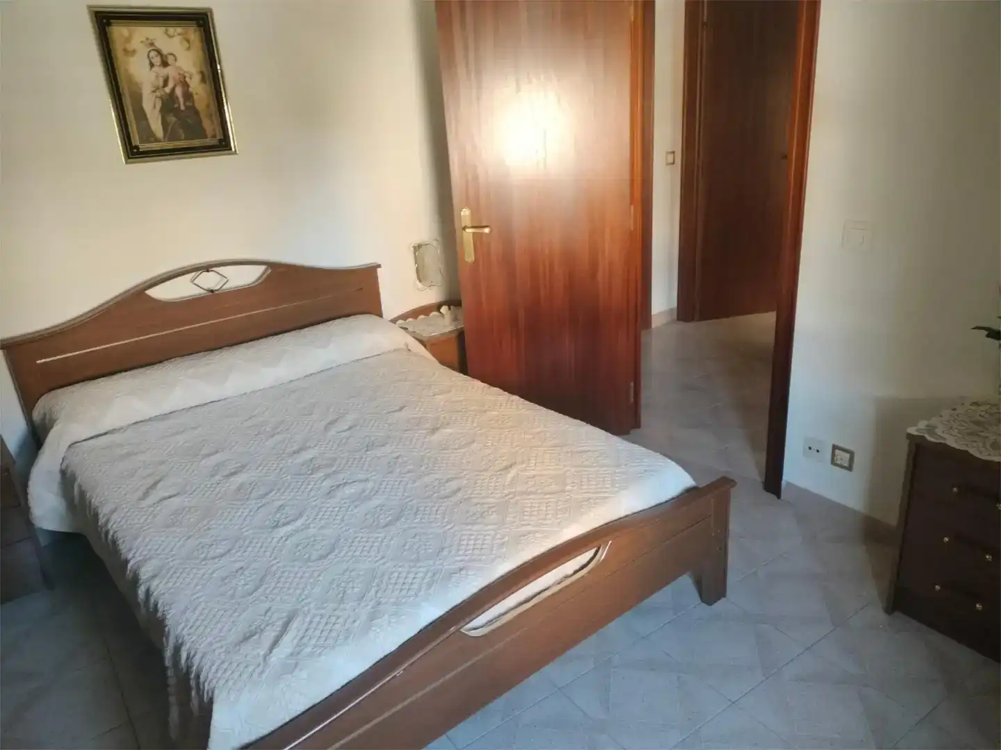 Habitación de Casa adosada en venta en La Vilueña con Jardín privado, Trastero y Amueblado