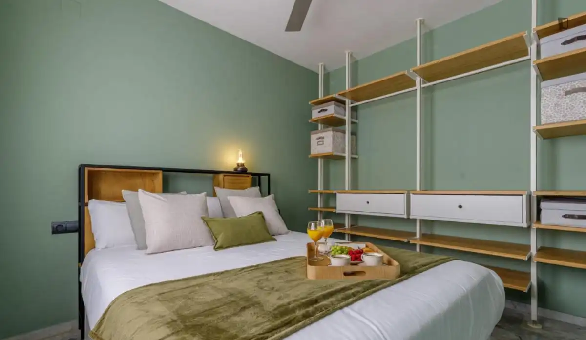 Schlafzimmer von Wohnungen zur Miete in Málaga mit Klimaanlage, Heizung und Möbliert