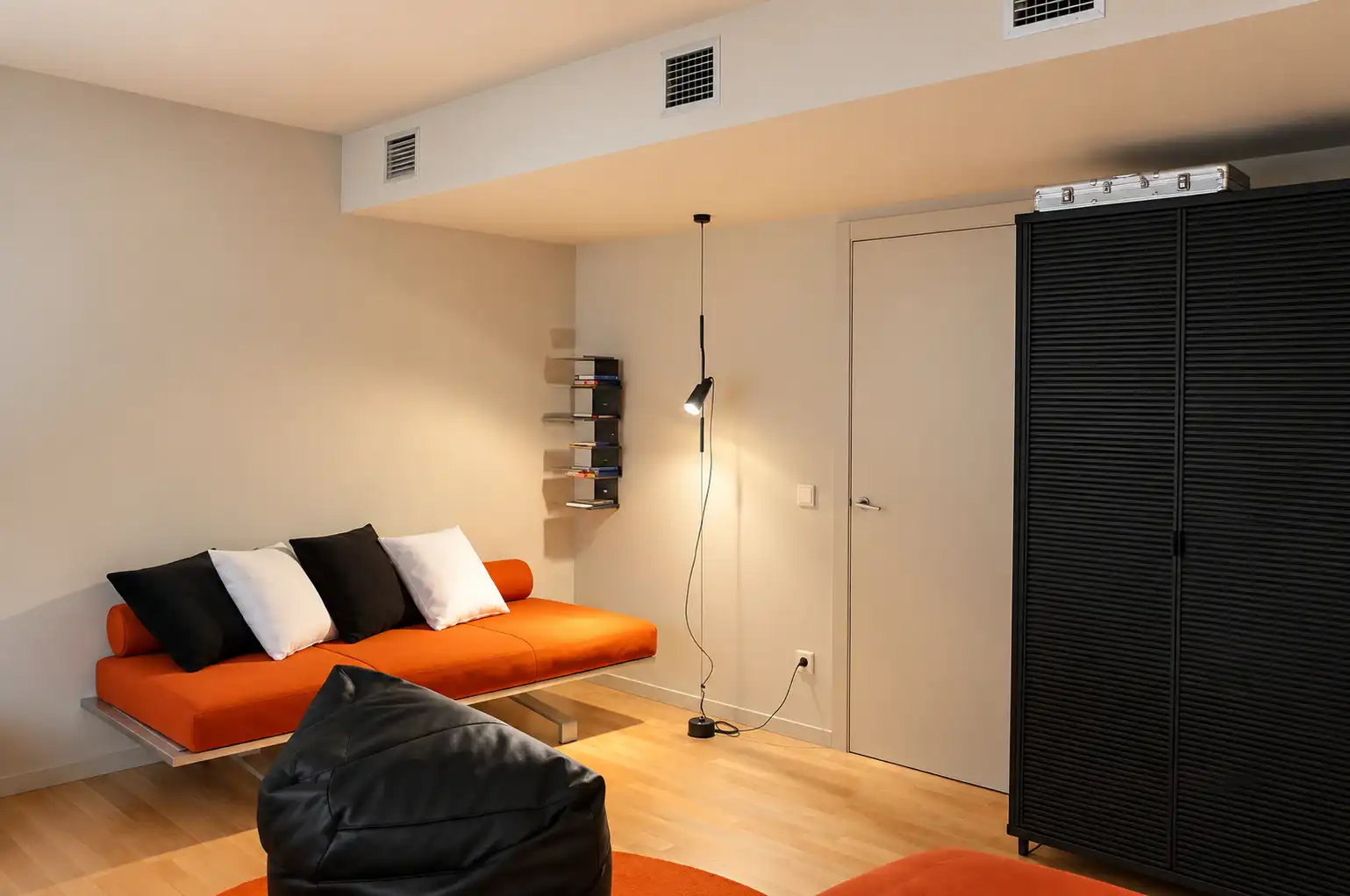 Flat with lift for sale in Carrer d’Oriol Martorell i Codina 16, imagen 3