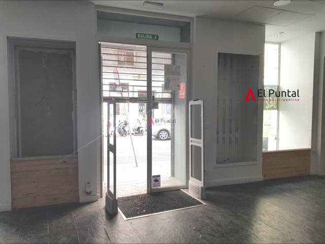 Local comercial en Alquiler en Centro - Ayuntamiento