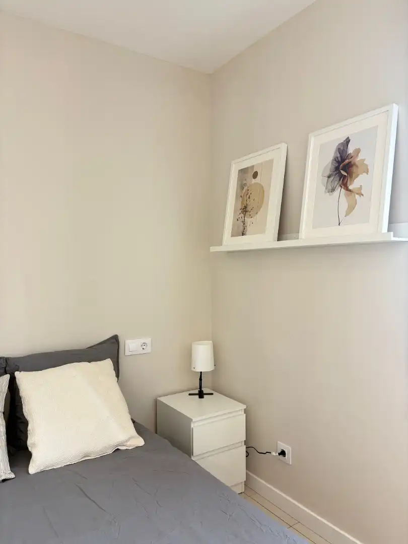 Habitación de Estudio de alquiler en Arnedo con Aire acondicionado, Calefacción y Amueblado
