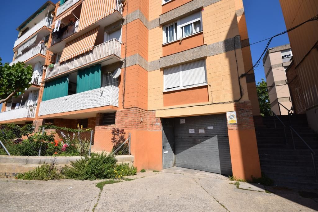 Exterior view of Garage for sale in Cerdanyola del Vallès