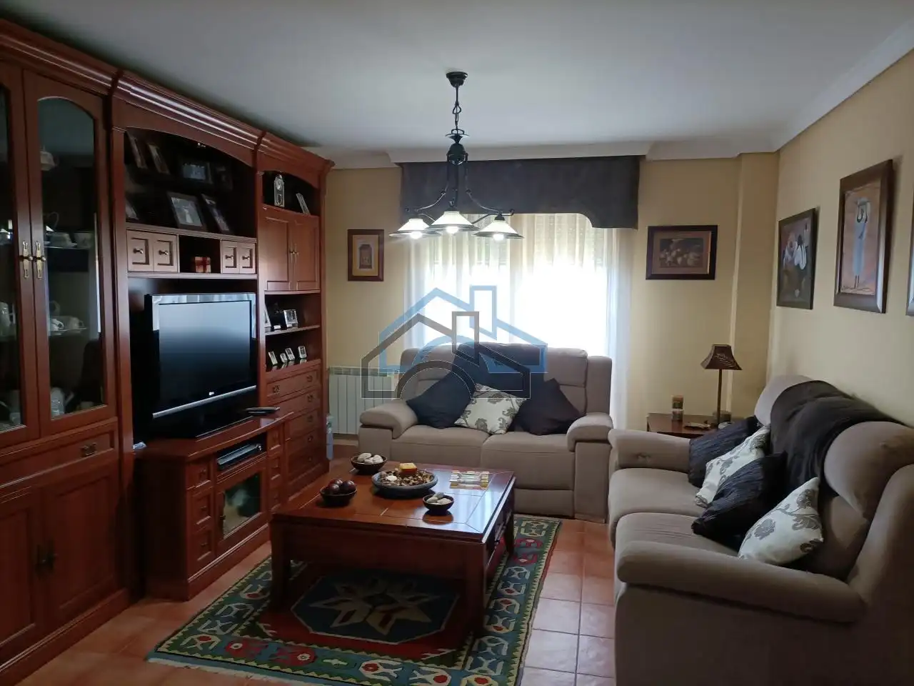 Sala de estar de Casa o chalet de alquiler en Oleiros con Calefacción, Jardín privado y Parquet