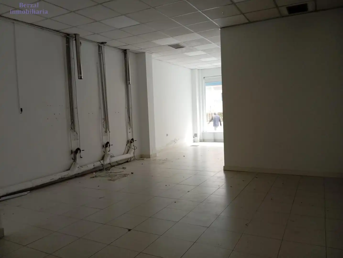 Geschaftsraum zur Miete in  Logroño