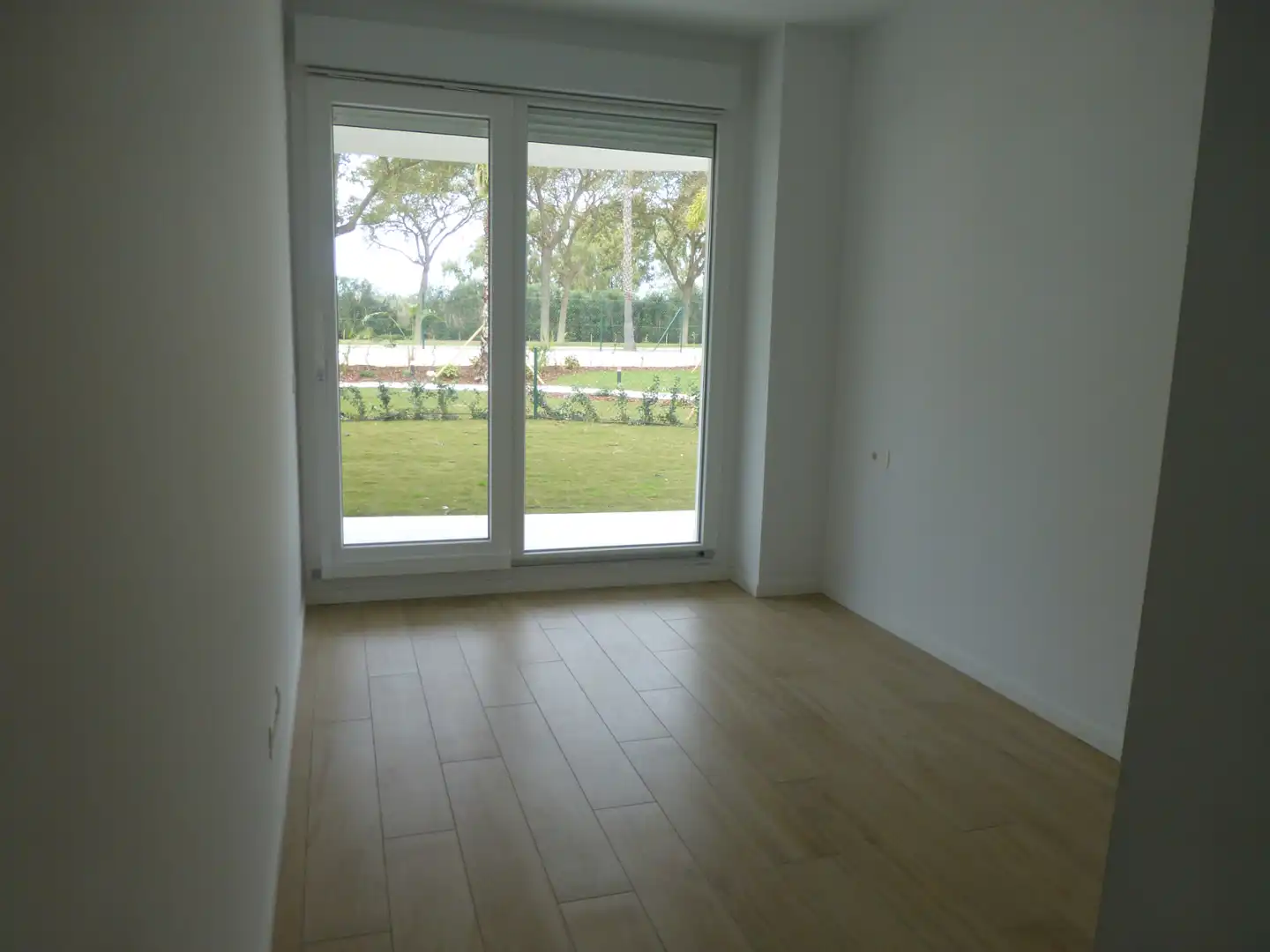 Habitación de Planta baja en venta en Chipiona con Aire acondicionado, Calefacción y Jardín privado