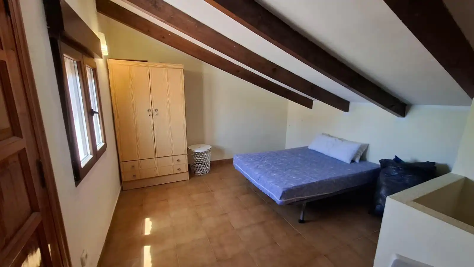 Dormitori de Casa o xalet de lloguer en La Pobla de Farnals amb Aire condicionat, Terrassa i Moblat
