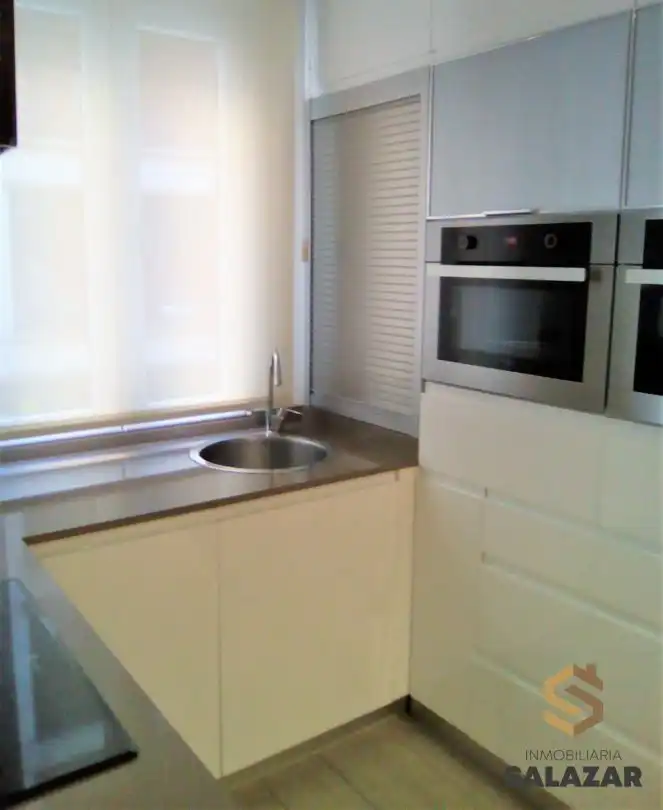 Cocina de Piso de alquiler en Bilbao  con Calefacción y Microondas