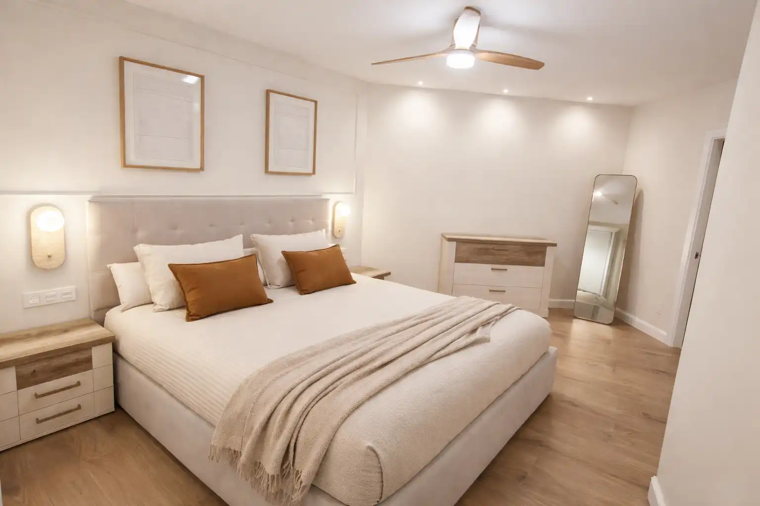 Habitación de Planta baja en venta en Estepona con Aire acondicionado, Terraza y Piscina
