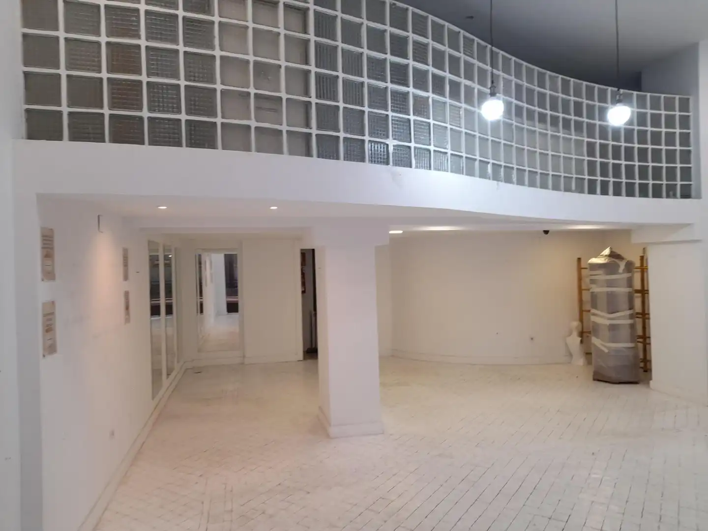 Local comercial en alquiler en Centro, imagen 2