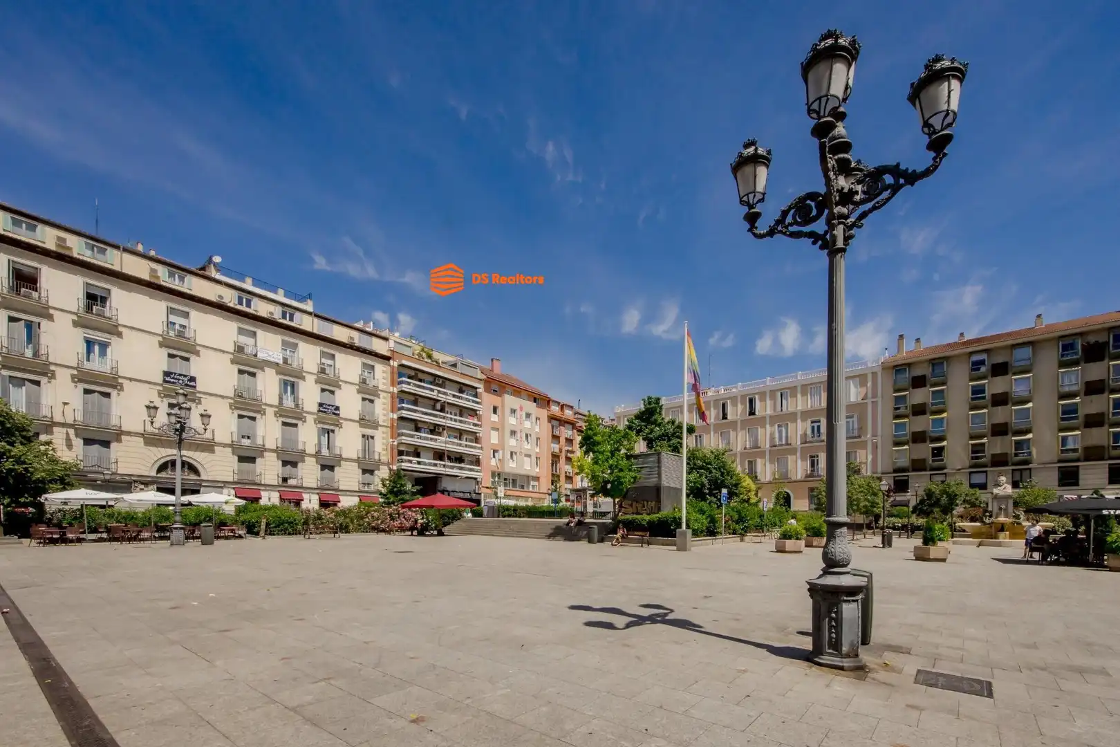 Außenansicht von Dachboden zur Miete in Madrid mit Heizung, Terrasse und Möbliert