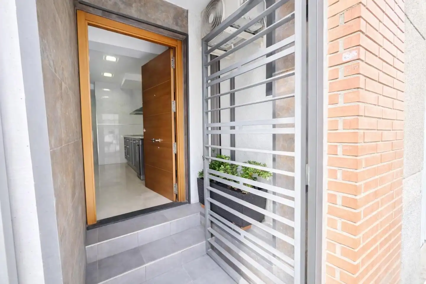 Planta baja de alquiler en Elche / Elx con Aire acondicionado y Amueblado