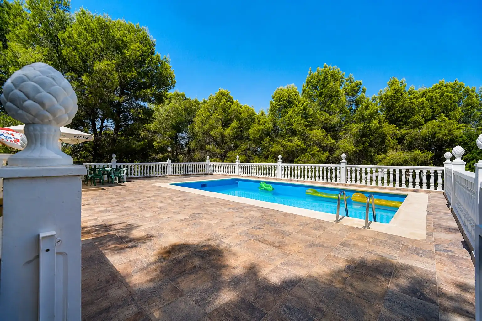 Piscina de Casa o xalet en venda en Alberic amb Jardí privat, Terrassa i Traster