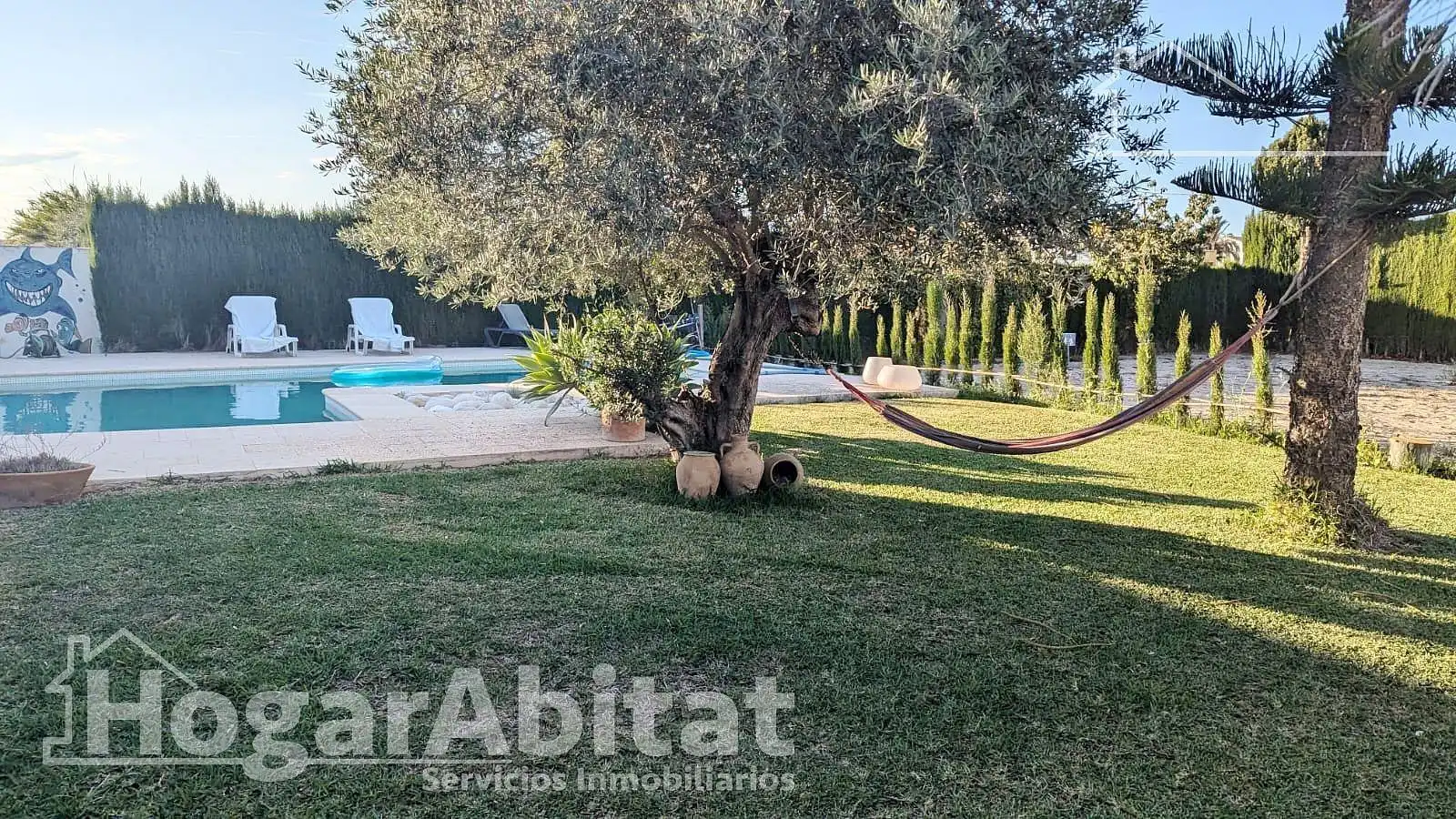 Jardí de Casa o xalet en venda en Oliva amb Aire condicionat, Jardí privat i Terrassa