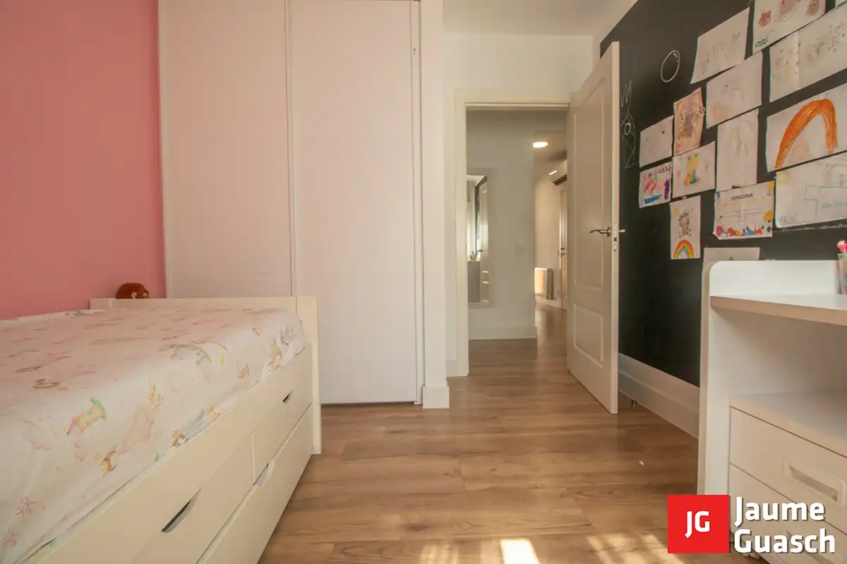 Habitación de Casa o chalet en venta en El Vendrell con Aire acondicionado, Calefacción y Jardín privado